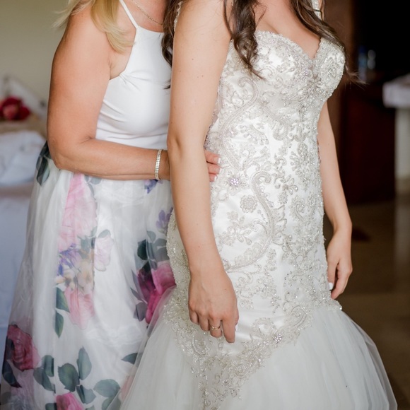 Casablanca Bridal Wedding Dress sz 6 💕 - Picture 5 of 9